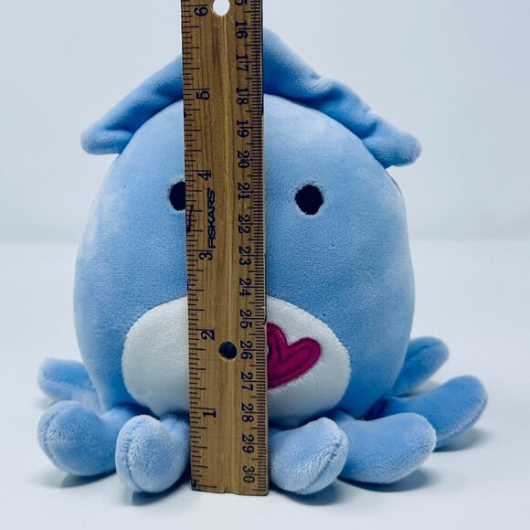 Squishmallow Stacy the Squid Hearts on Tummy Valentine Plush Toy - Picture 2 of 10